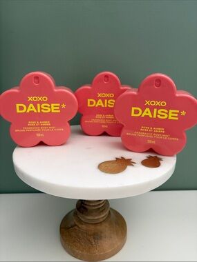 XOXO DAISÉ Rose & Amber Fragrance Body Mist - New! Lot of 3